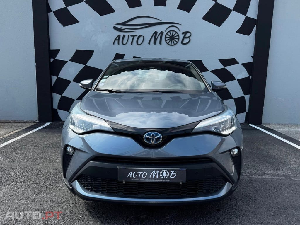 Toyota C-HR 1.8 Hybrid Square Collection