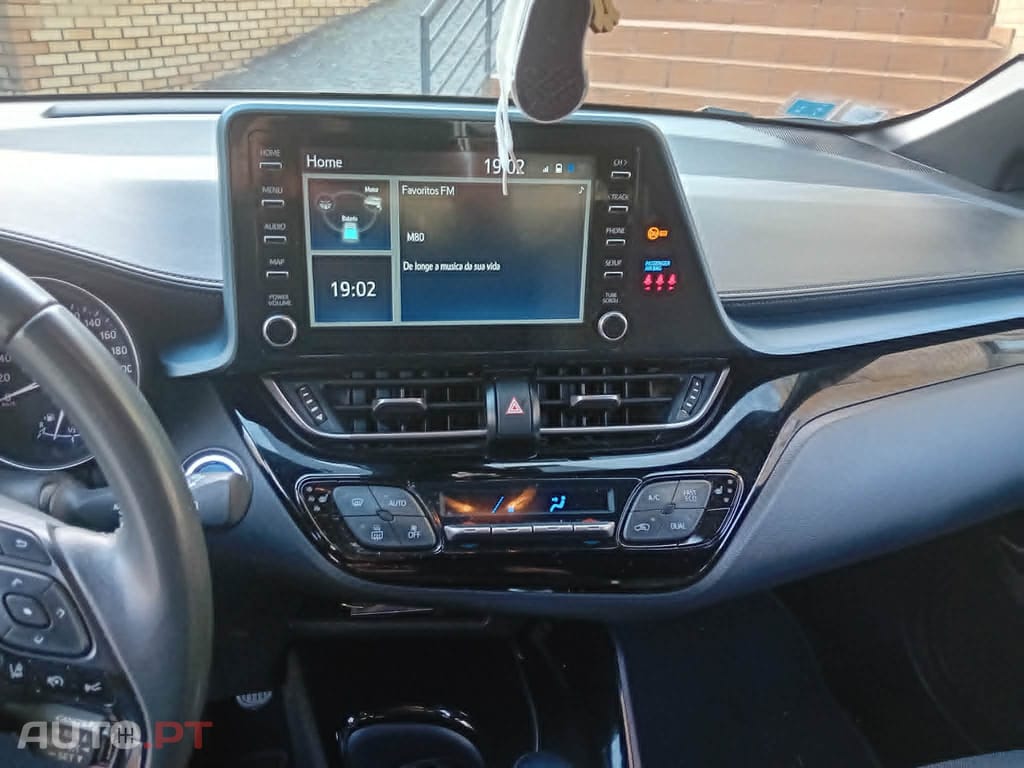 Toyota C-HR 1.8 hibrido 122cv Square Collection