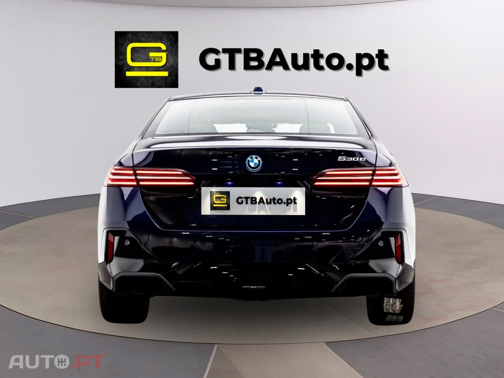 BMW 530 LIMOUSINE M SPORT I.V.A DEDUTIVEL