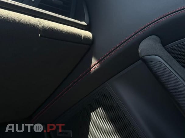 Porsche 911 Carrera 4 GTS PDK