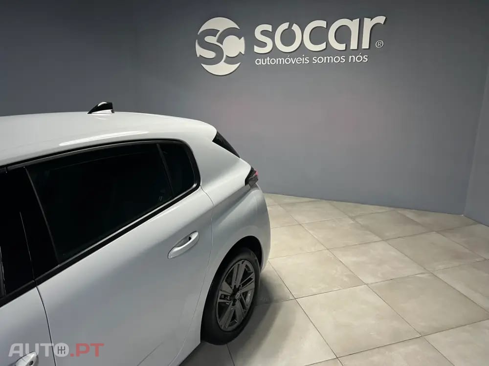 Peugeot 308 1.2 Hybrid Style e-DCS6