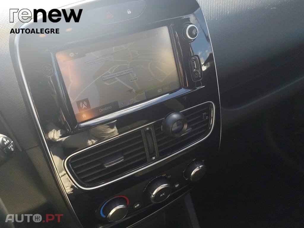 Renault Clio Sport Tourer Limited Tce