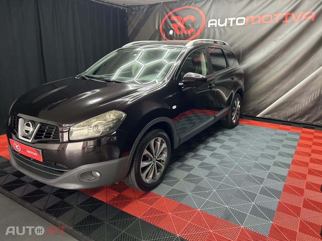 Nissan Qashqai +2 2.0 dCi Tekna Pele Preto — fotografia 3