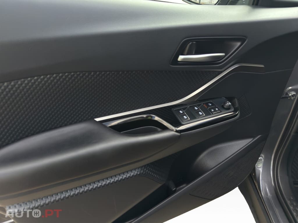 Toyota C-HR 1.8 Hybrid Exclusive