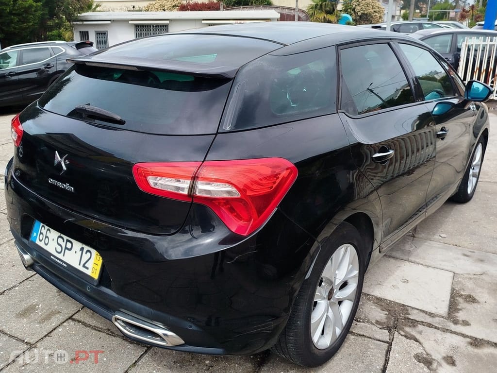 Citroen DS5 2.0 HDi Hybrid4 Sport Chic CMP6