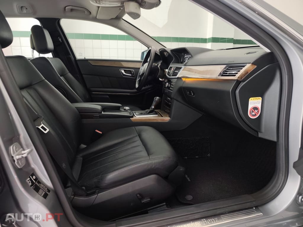 Mercedes-Benz E 250 BlueTEC Elegance Auto. — fotografia 10
