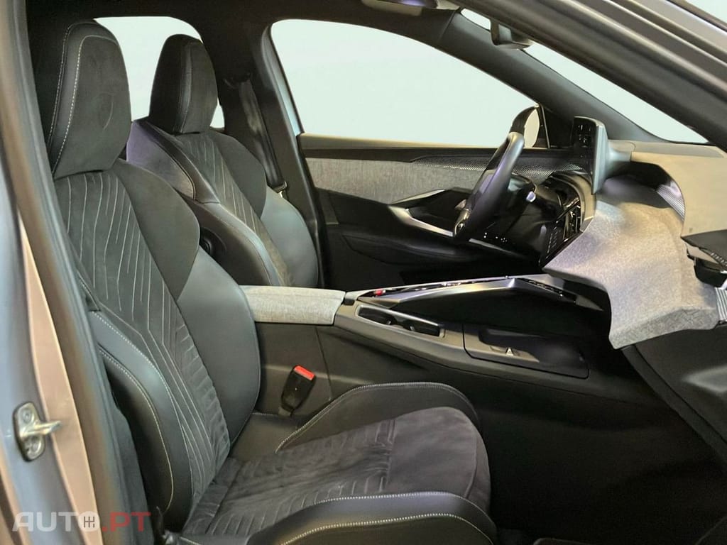 Peugeot 3008 1.2 Hybrid GT e-DCS6