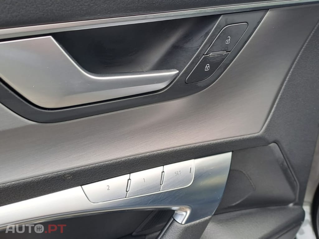 Audi A6 Avant TFSIe Quattro S line S Tronic