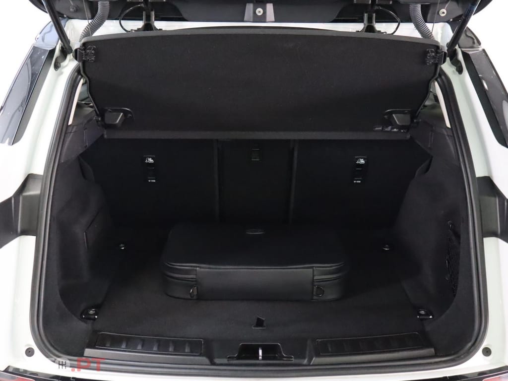 Land Rover Evoque 1.5 P300e AWD SE Auto