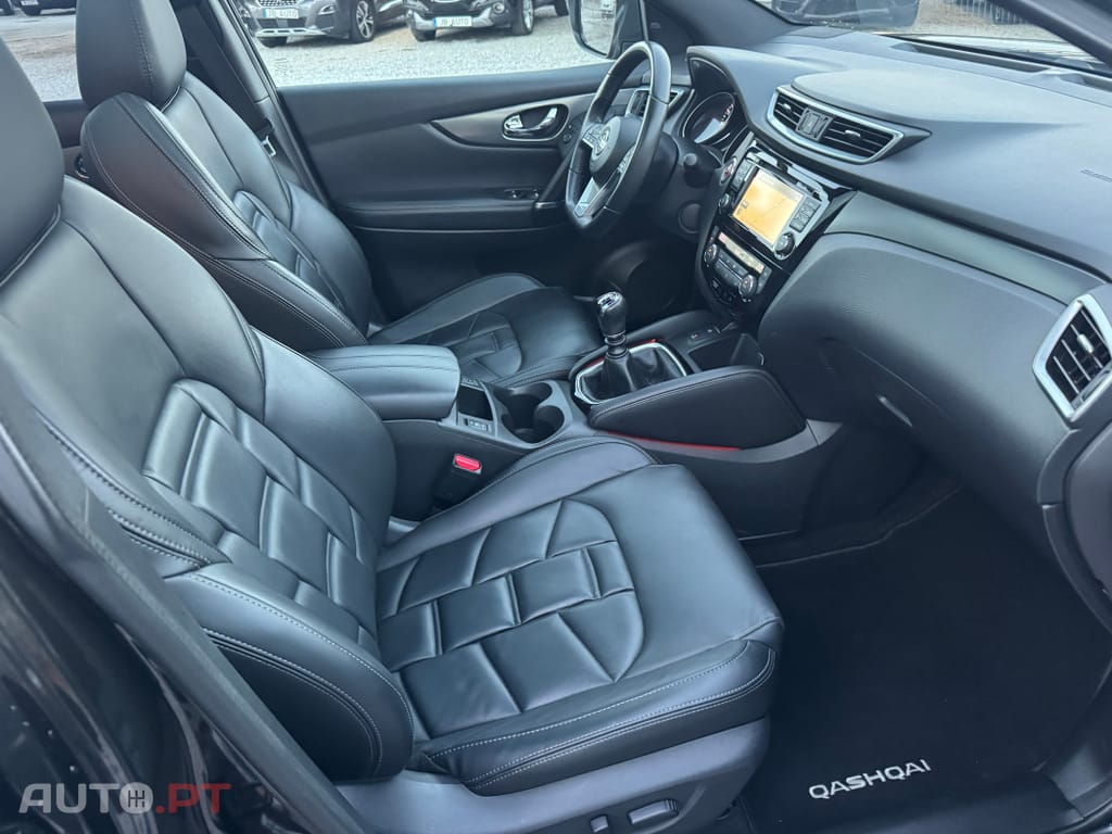Nissan Qashqai 1.2 DIG-T Tekna Premium