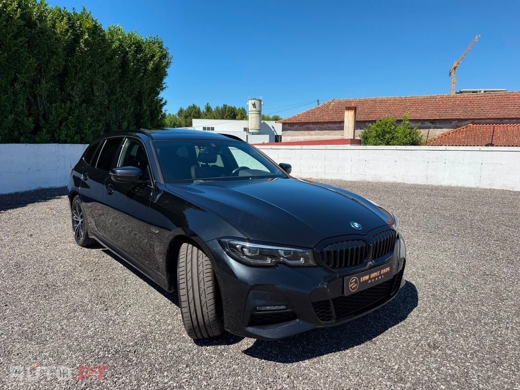 BMW 330 e Touring Pack M Auto