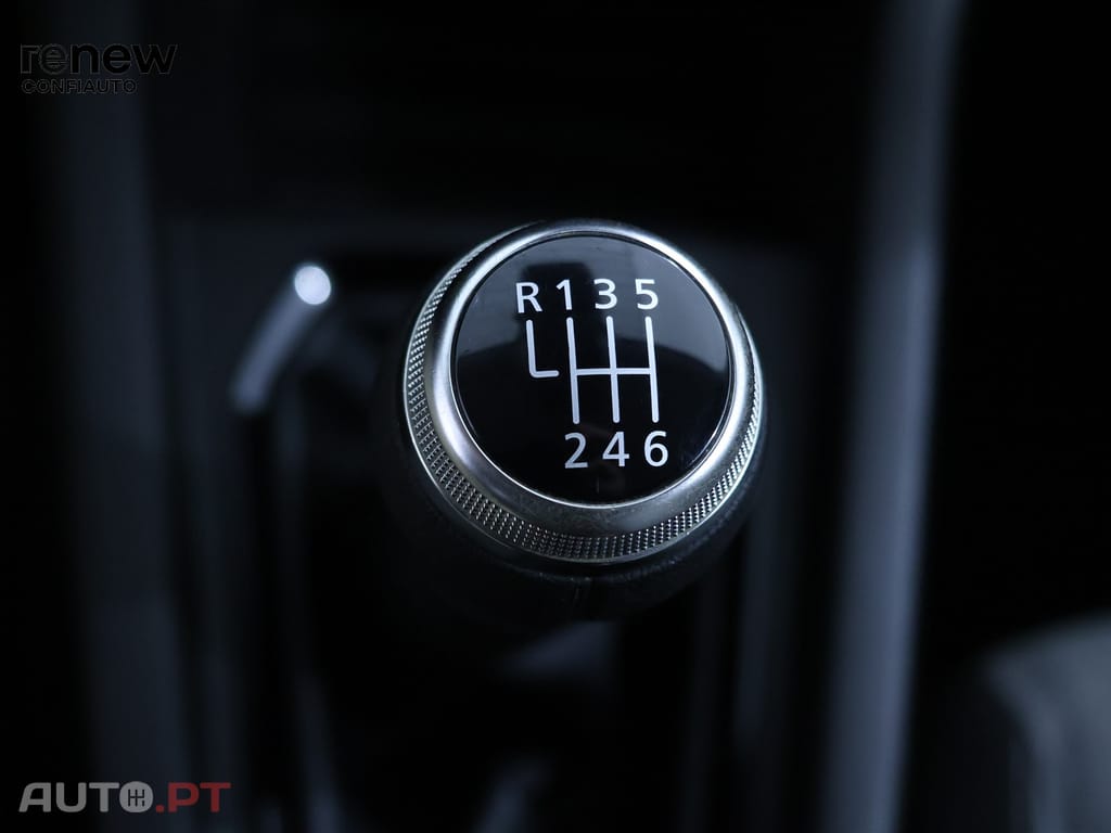 Renault Clio 1.0 Tce Evolution Bi-fuel — fotografia 13