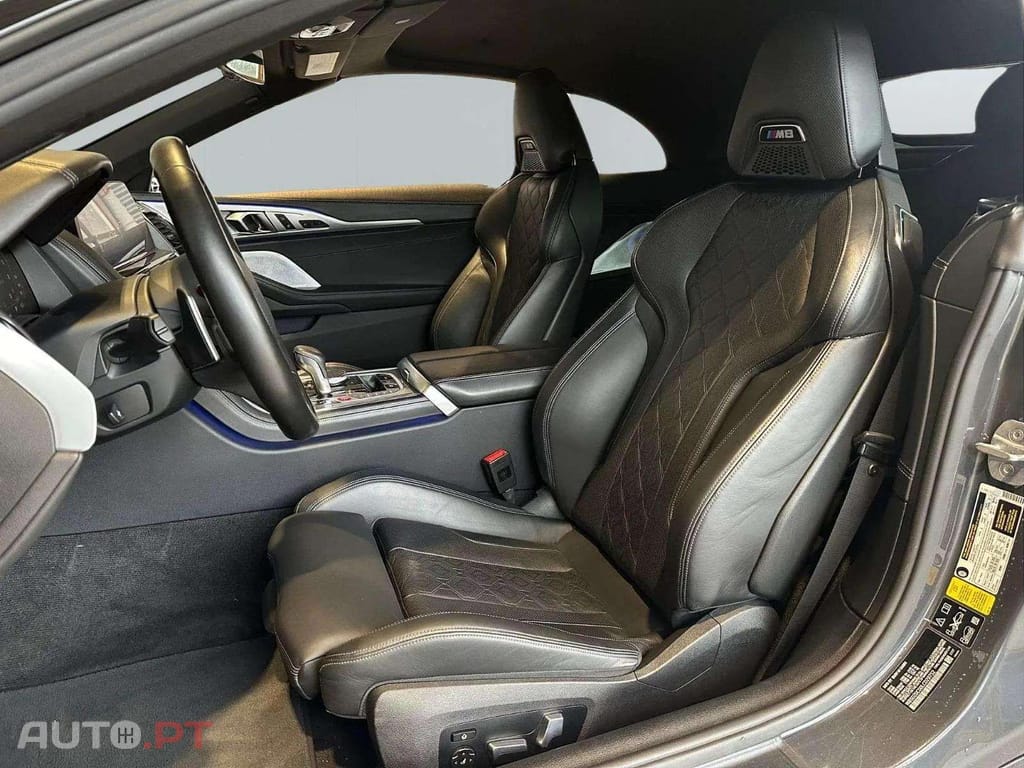BMW M8 xDrive PACK M 