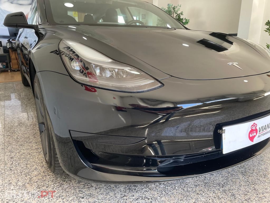 Tesla Model 3 Tração Traseira