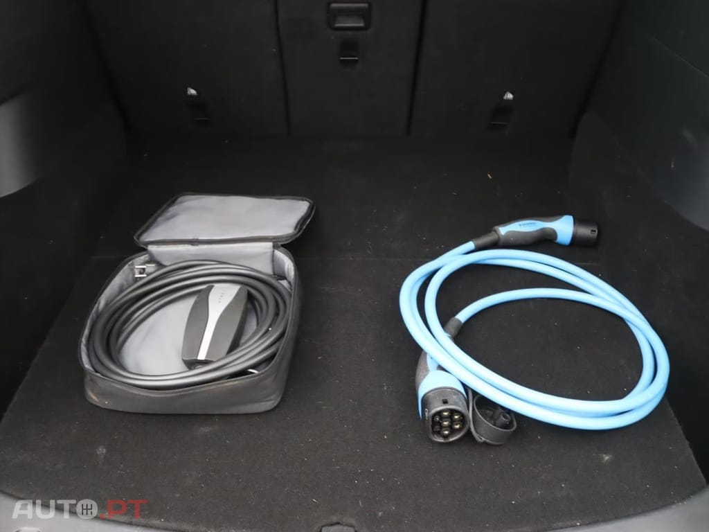 Tesla Model Y Long Range AWD I.V.A DEDUTIVEL 