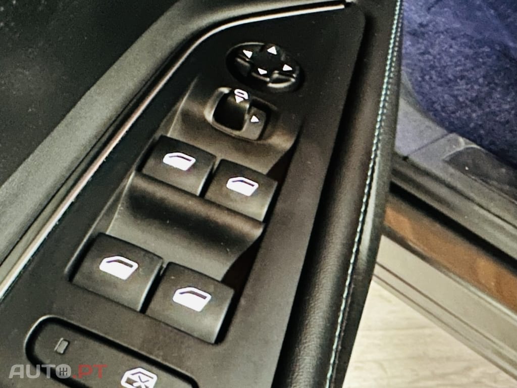 Peugeot 5008 1.2 PureTech Allure Pack EAT8
