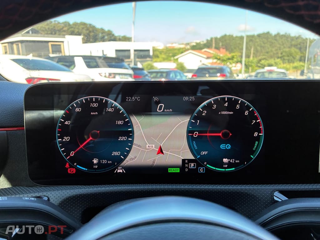 Mercedes-Benz A 250 e AMG Line