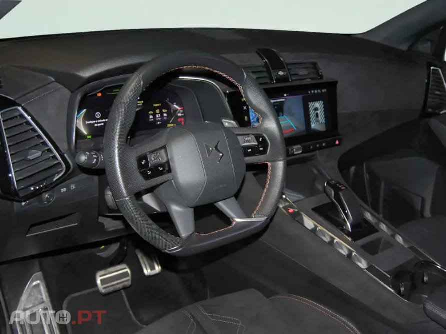 DS DS7 E-Tense Performance Line