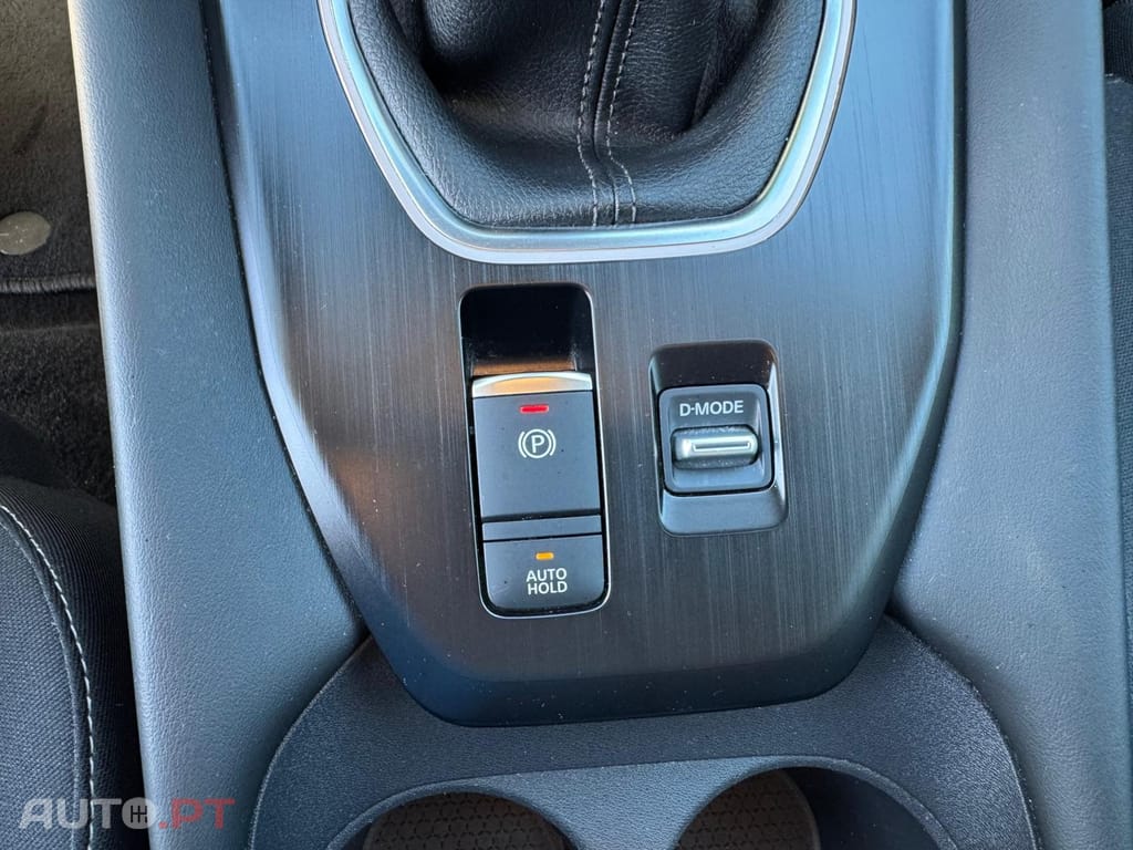 Nissan Qashqai 1.3 DIG-T N-Connecta J18