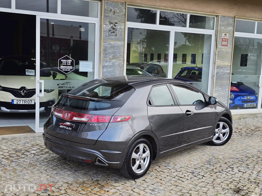 Honda Civic 1.4 i-VTEC Elegance