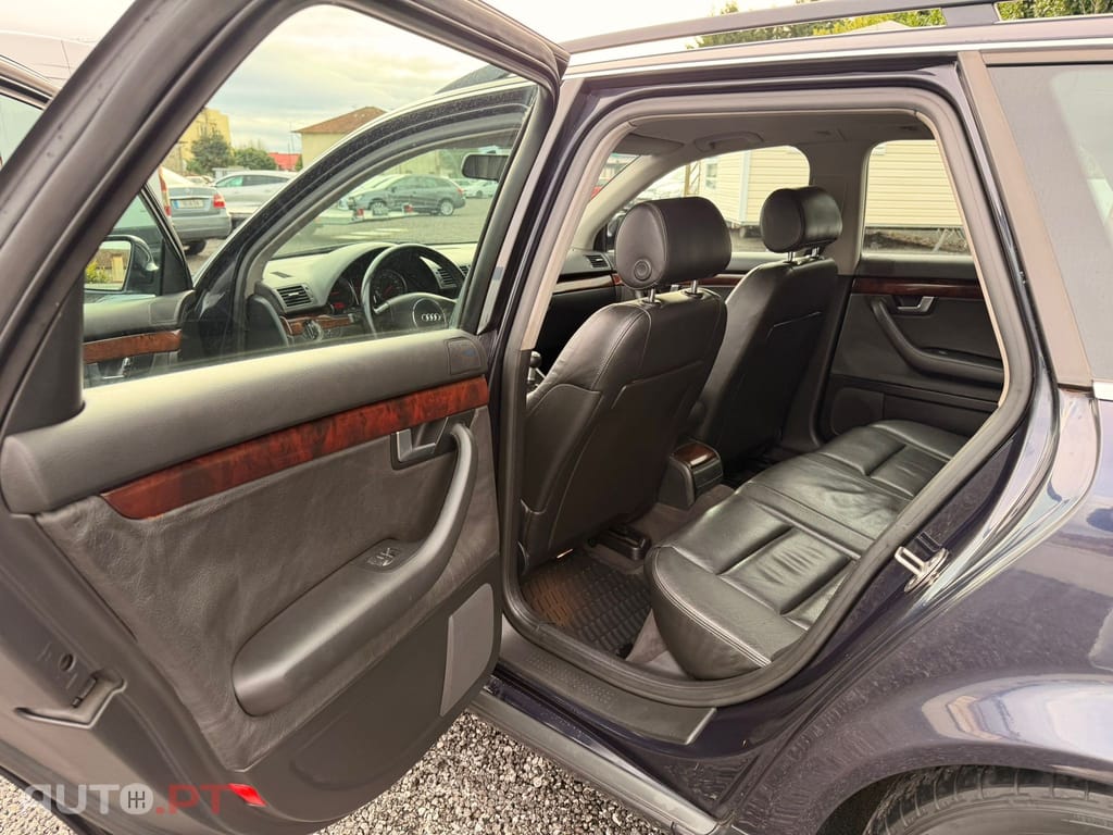 Audi A4 Avant 2.5 TDi quattro