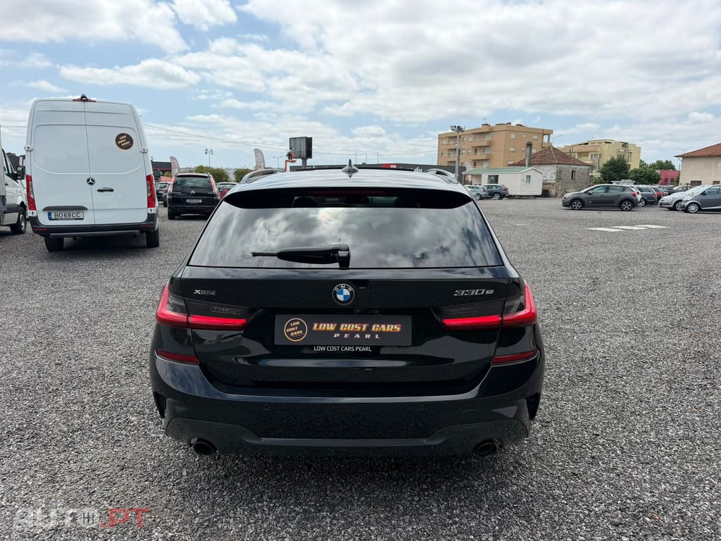 BMW 330 PACK M PERFORMANCE