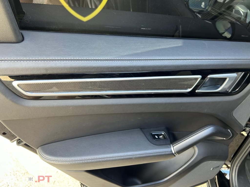 Porsche Cayenne GTS