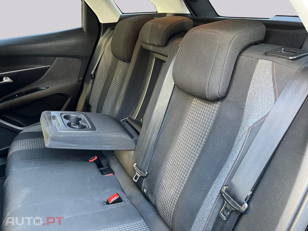 Peugeot 3008 1.5 BlueHDI Active Business