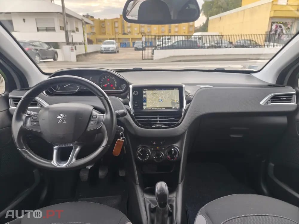 Peugeot 208 1.6 BlueHDi Style
