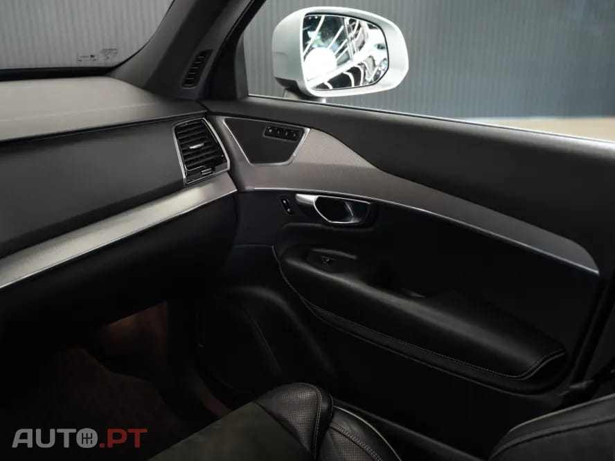 Volvo XC90 2.0 D4 R-Design