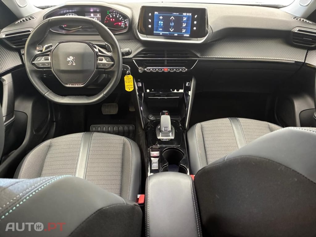 Peugeot 2008 1.2 PureTech Allure EAT8