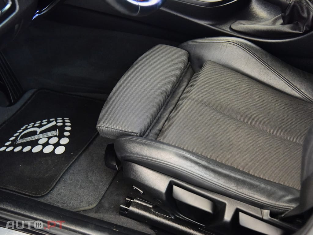 BMW 330 e iPerfomance Line Sport