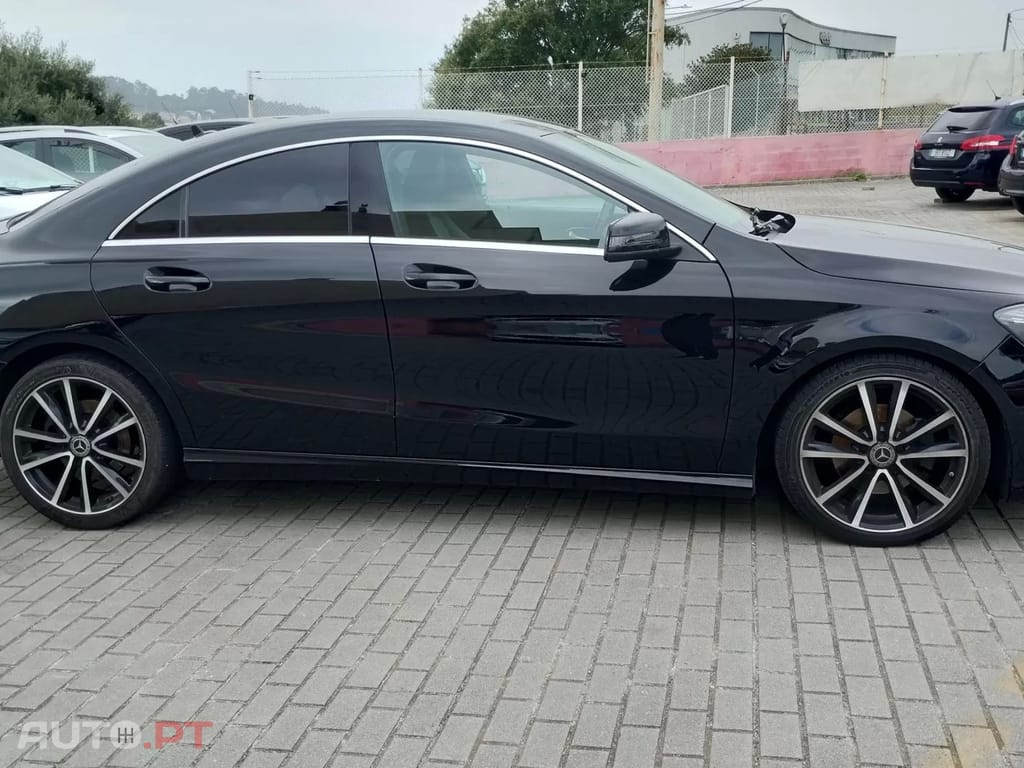 Mercedes-Benz CLA 200 D Urban Aut