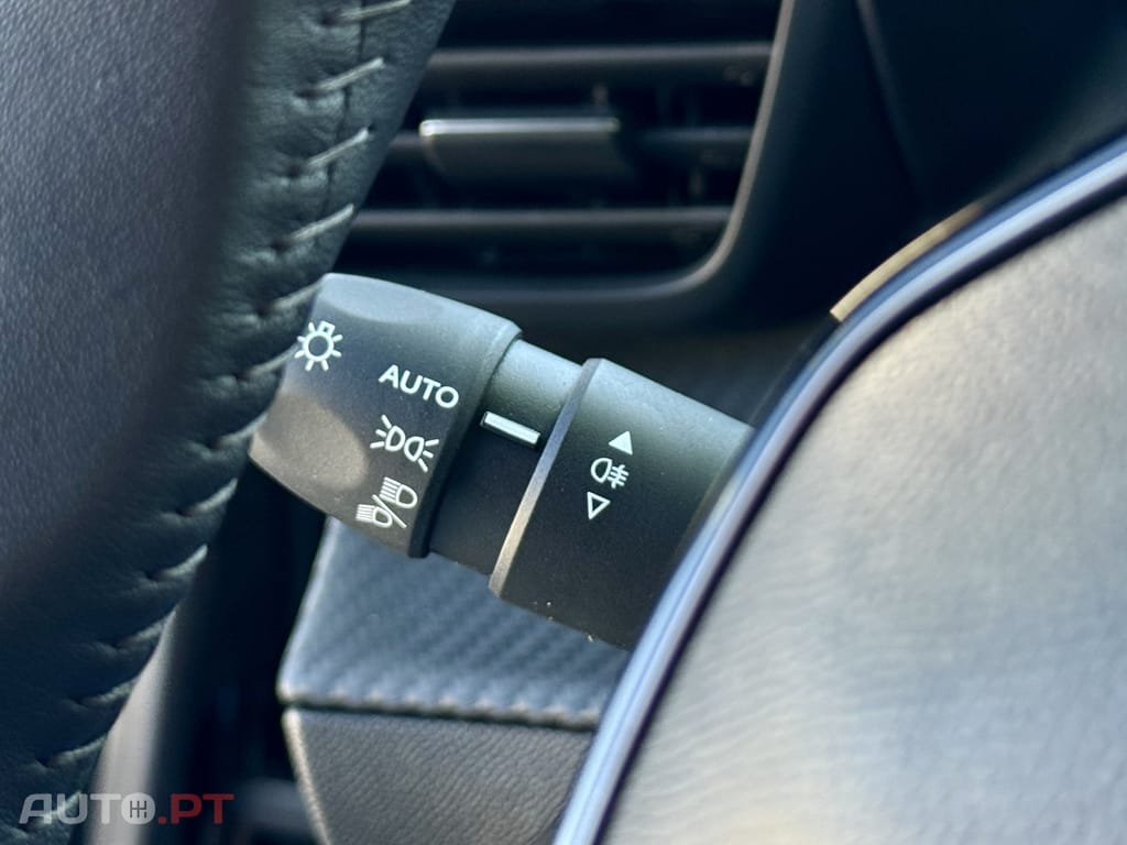 Peugeot 2008 PureTech 100 Allure