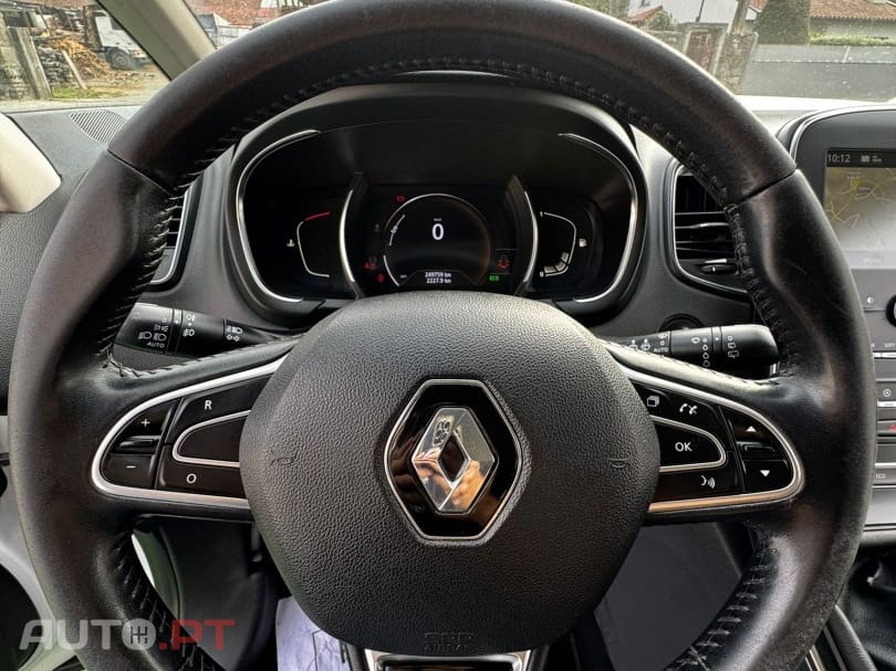 Renault Grand Scénic BLUE dCi 150 Deluxe-Pack LIMITED