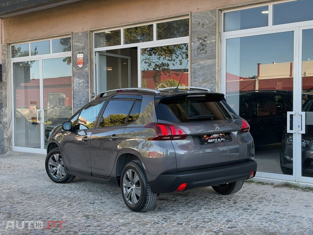 Peugeot 2008 1.6 BlueHDi Style