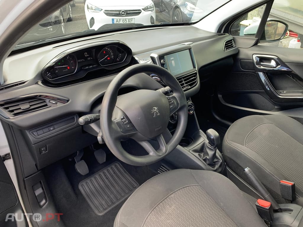 Peugeot 208 1.5 BlueHDi Active