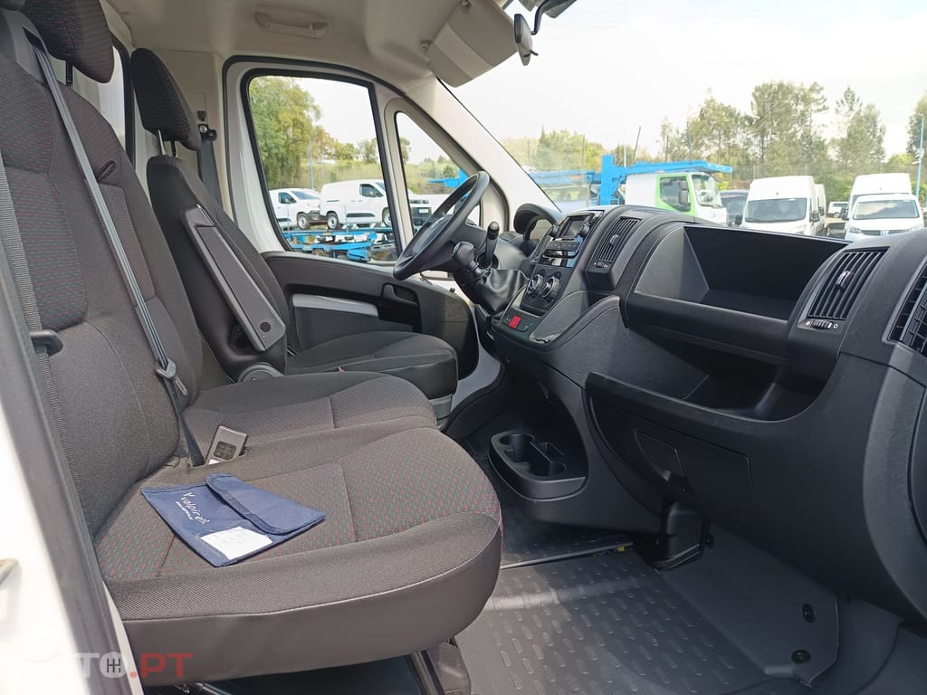 Opel Movano Movano Chassis Cabine Simples 3.5T L4 2.2D 165+ FRIO