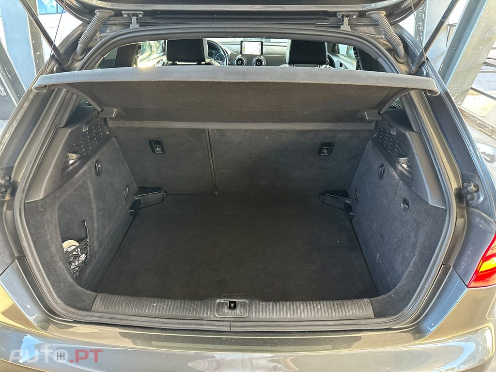 Audi A3 1.6 TDi S-line S tronic