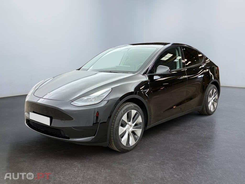 Tesla Model Y Standard RWD