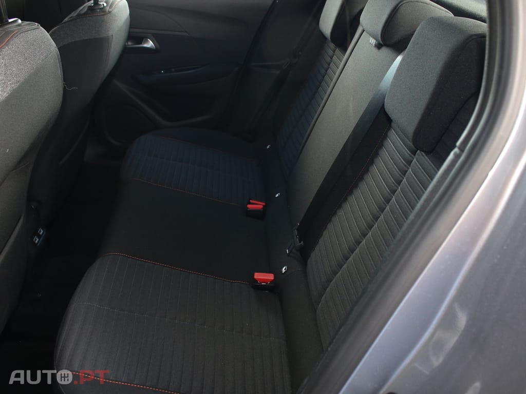 Peugeot E-208 50 kWh Active Pack