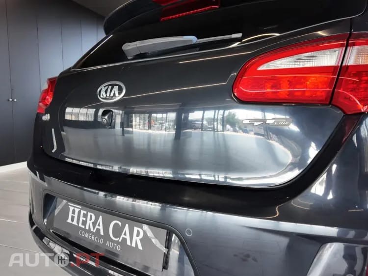 Kia Ceed 1.6 CRDi GT Line