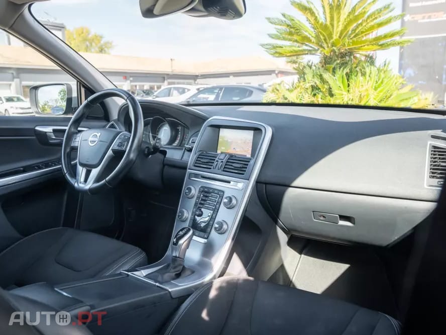Volvo XC60 2.0 D3 Summum Geartronic