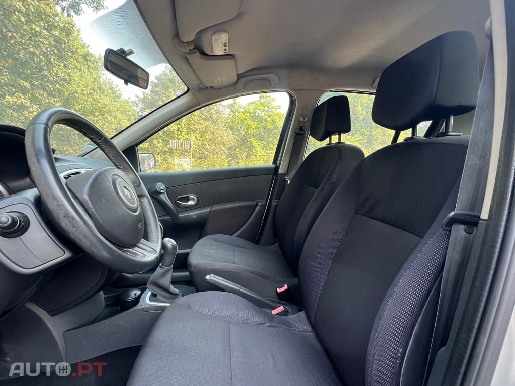 Renault Clio 1.2 16V Confort