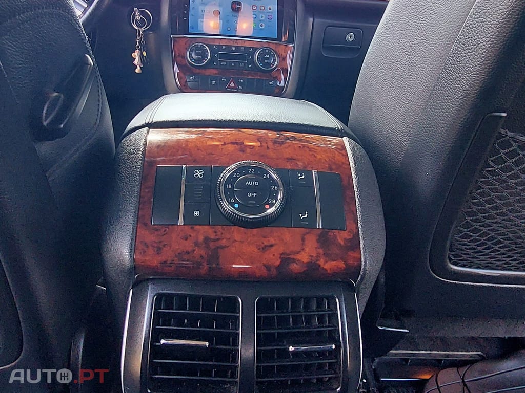 Mercedes-Benz R 320 4MATIC LONGO