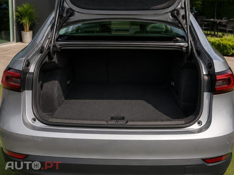 Citroen e-C4 X 54 kWh Autonomia Alargada Plus