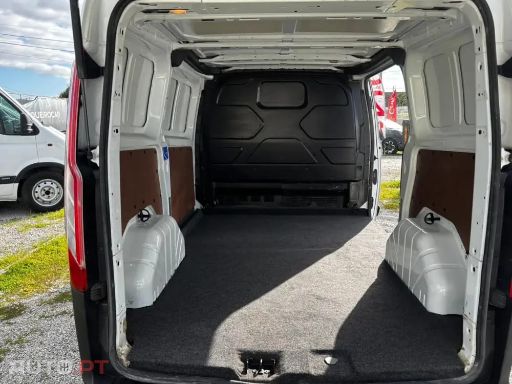 Ford Transit Custom 260L1 2.0 TDCi H1-Tecto Baixo Ambiente
