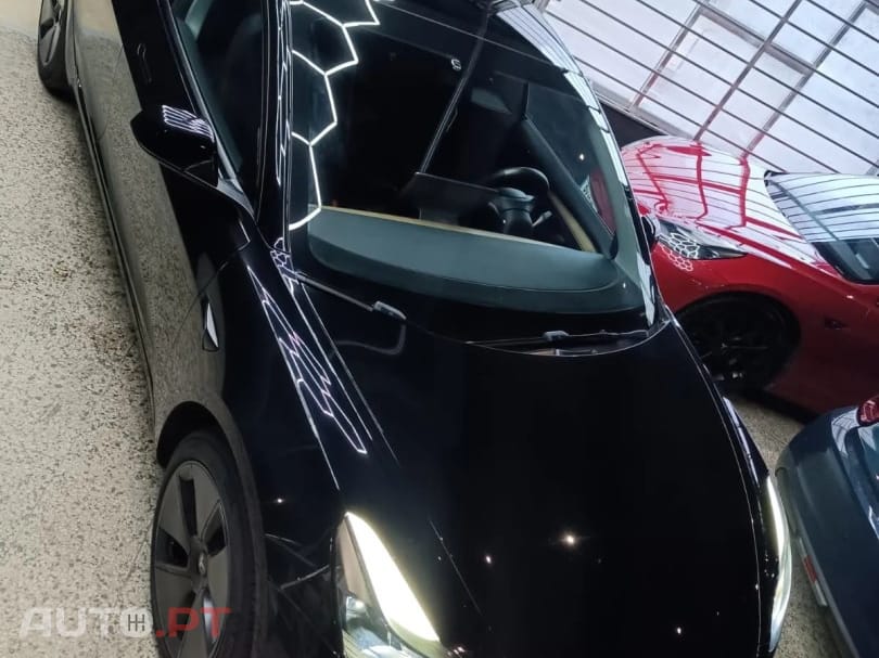 Tesla Model 3 Standard Range Plus RWD