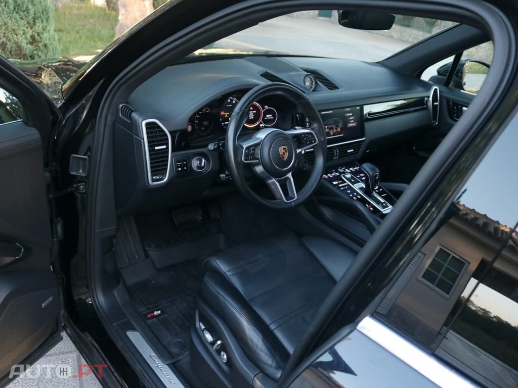 Porsche Cayenne E-Hybrid Platinum Edition