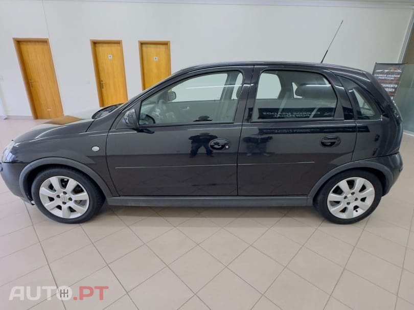 Opel Corsa 1.2 Twinport Enjoy